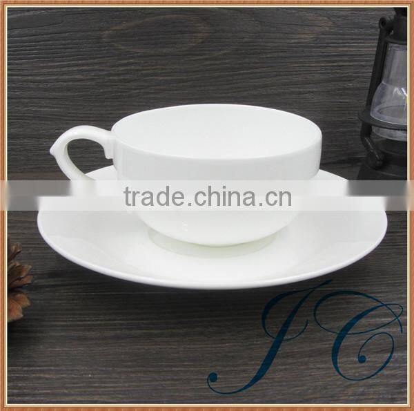 Different sizes simple style coffee/tea cup and saucer set