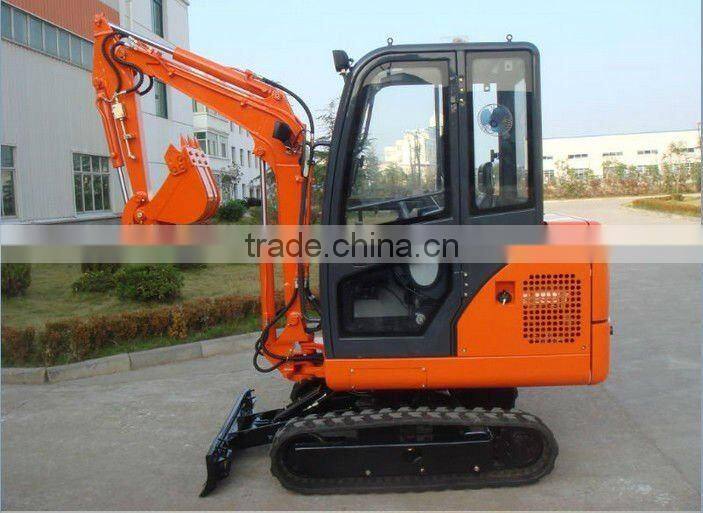 1.7ton mini hydraulic crawler excavator with Japan Kubota engine,hammer,bucket,ROPS,rubber tracks,CE