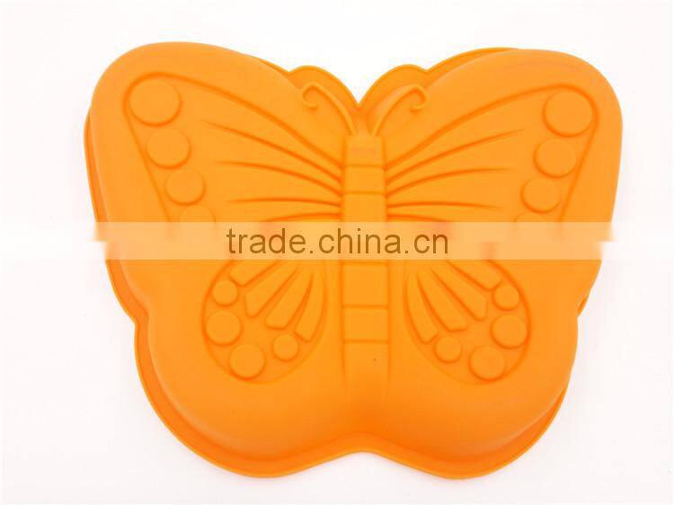 Silicone cake mold with handle