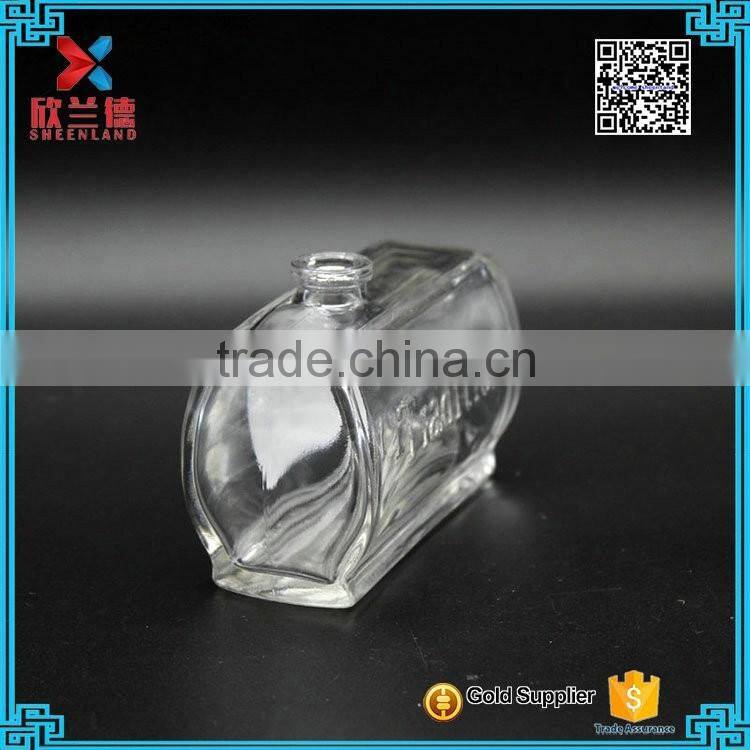 Unique design 4 oz glass perfume bottle with pump sprayer