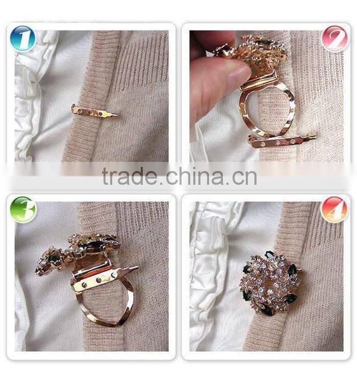 Handmade fashion jewelry gold plated zinc alloy full jewelled bowknot scarf clip brooch