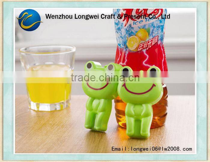 frog shaped funny paint can opener/soft drink can opener