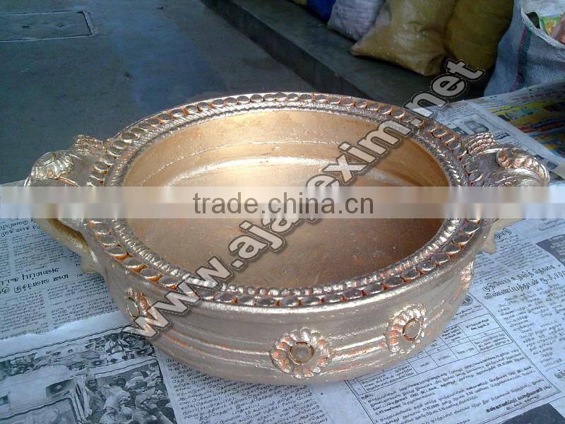 Uruli Decorative pot