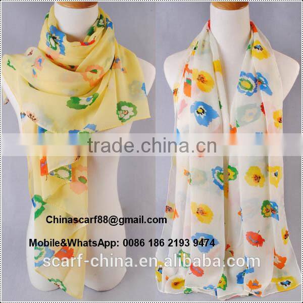 Women's 100% plaid wool scarf