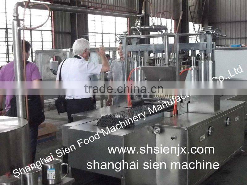 Best Lollipop Making Machine/bonbon candy mix fruit jelly making machine with flat lollipop/Flat Lollipop Machine