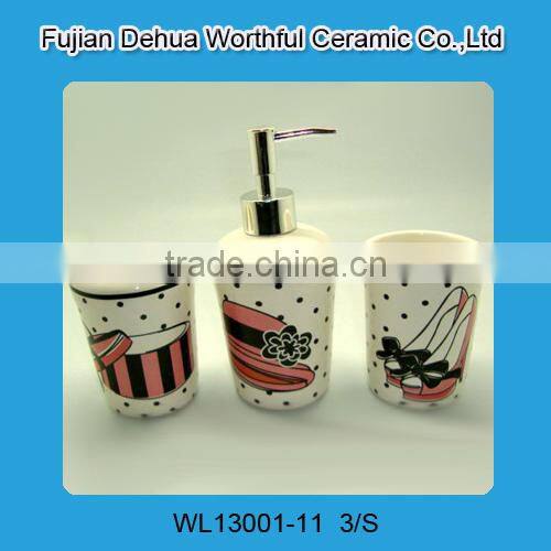 Simple design ceramic hotel bathroom accessories for wholesale