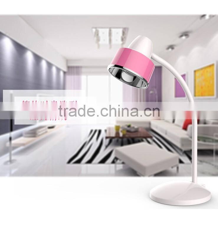 2017 hot sale new style rechargeable lithium battery led table lamp