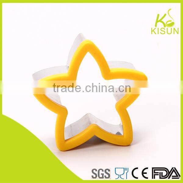 A leaf shape cake model plastic cookie cutter