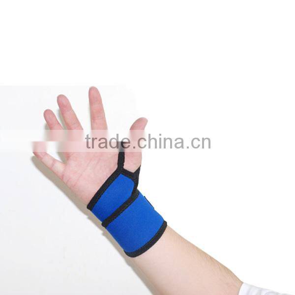 Fitting neoprene sports ankle support