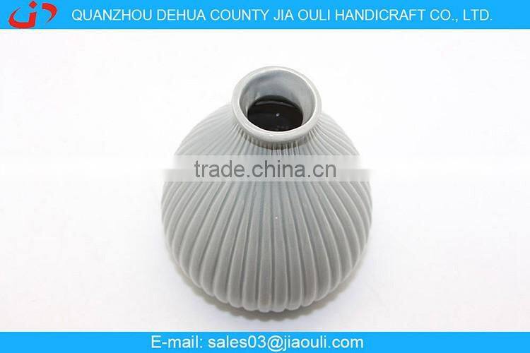 2016 hot sale home decoration small grey ceramic flower vase