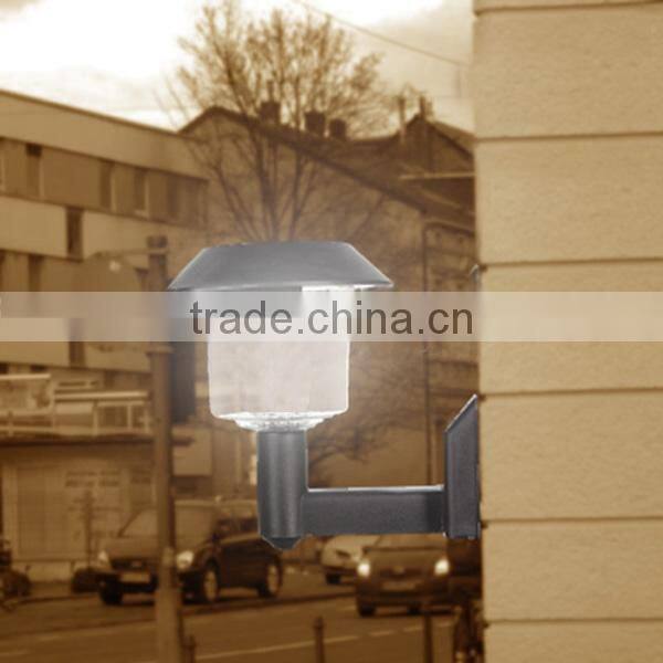 Solar Solaire Powered Wall Mount LED Light Lamp Outdoor Gutter Garden Yard