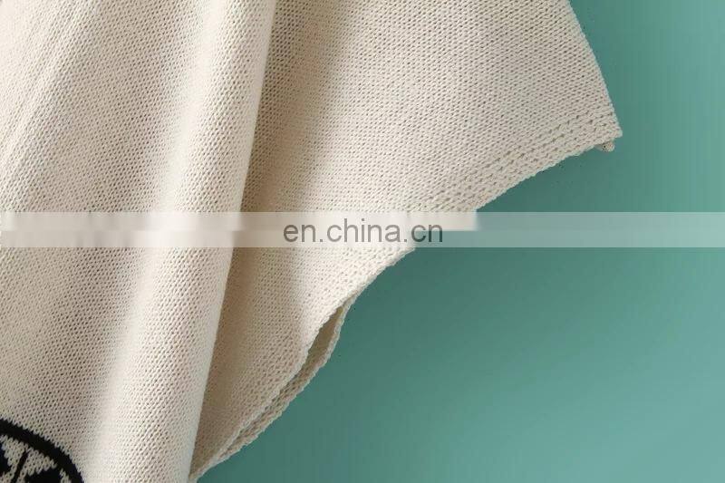 2015 Fashion dress Europe America women's clothing wholesale geometric pattern shawls knitting cardigan national female coat