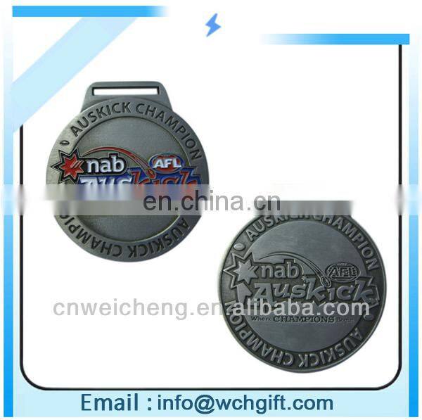 Antique brass 3d metal military award medal