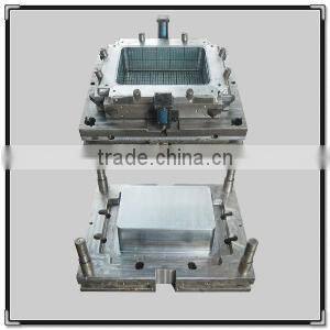 various size plastic paint pail injector