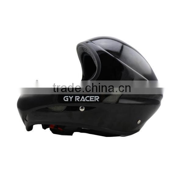 Fiberglass safety helmet with innovative ventilation for paragliding