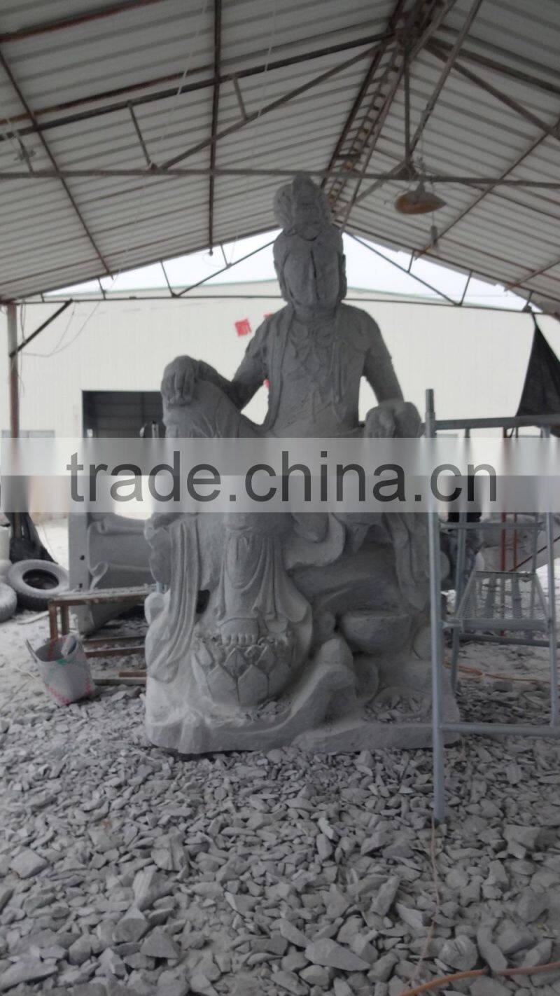 temple female buddha kuan yin statue