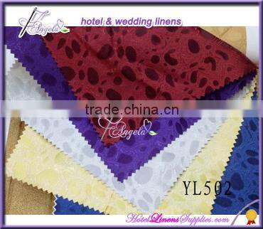 white/gold round jacquard tablecloths for table decorations in banquets, events