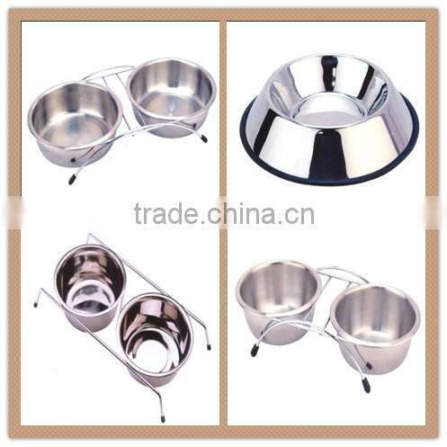 stainless steel dog bowl with rubber no-slip mat ring