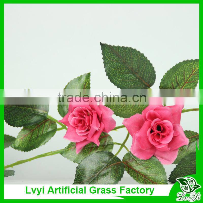 Artificial decorative vines