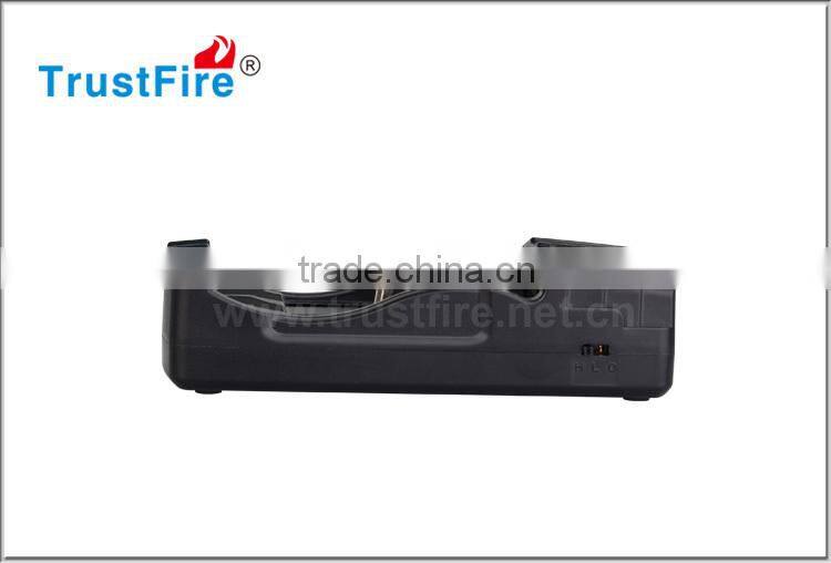 TrustFire 4.2V/5.0V portable charger for 14500,14650,17670,18500,18650,18700,22650,25500,26650 rechargeable batteries