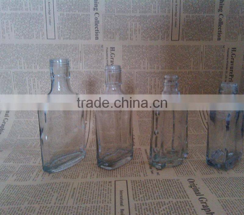 125ml mini flat vodka wine bottle with twist off cap