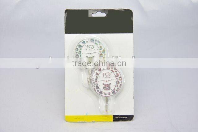 2pc New design clock shape plastic hook