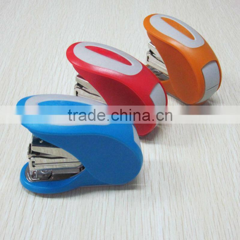 2015 good selling office 50% effort reduced plastic hot stapler