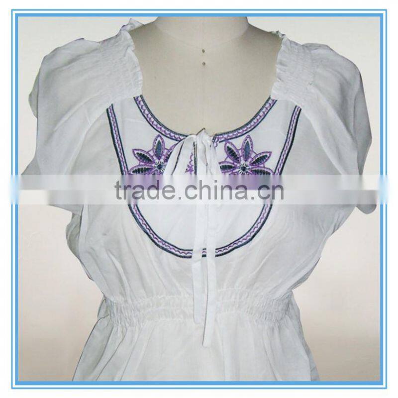 2016 Embroidery Neck Design White Casual Blouse