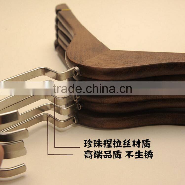 New design white wooden pants hanger natural shape wood coat hanger low-price wooden coat hanger