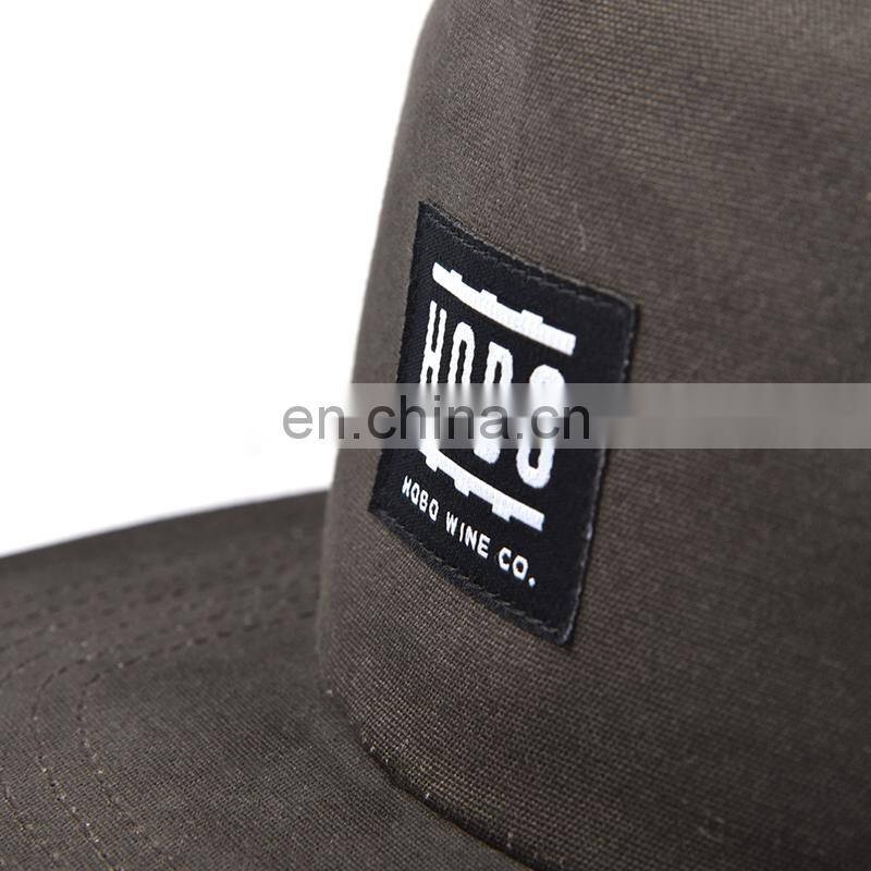 Design custom-made flat brim 5 panels snapback hats