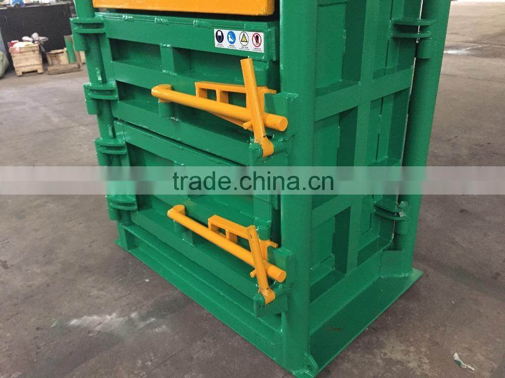 Small Vertical Hydraulic Baling Machine for plastic and cotton
