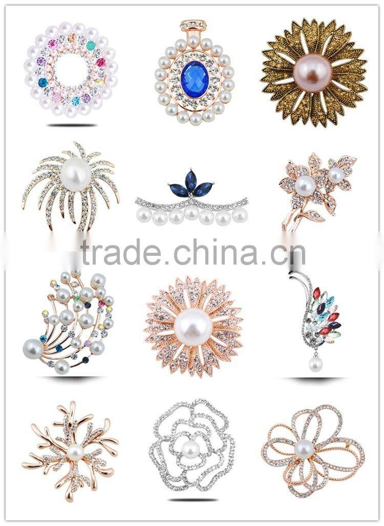 Dancing Flower Austrian Crystal Copper Alloy Fashion Brooch