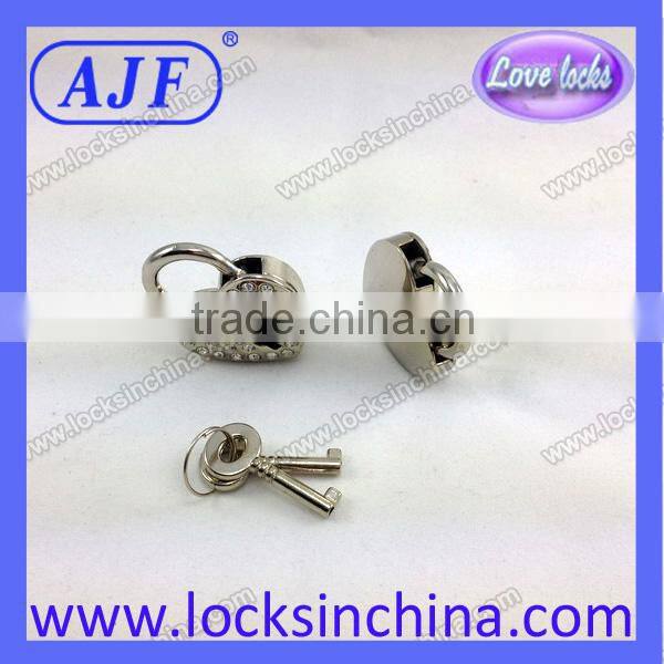 Cute Heart Silver Rhinestone padlock