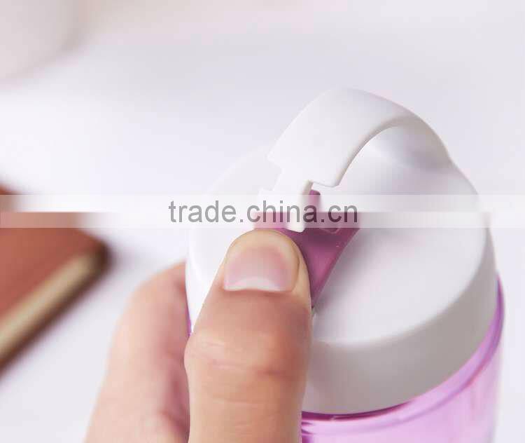 plastic water cup with lid, travel cup, sport bottle space bottle.600ml NO.8113