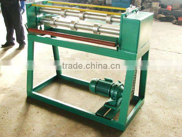 Colored steel plate slitting machine