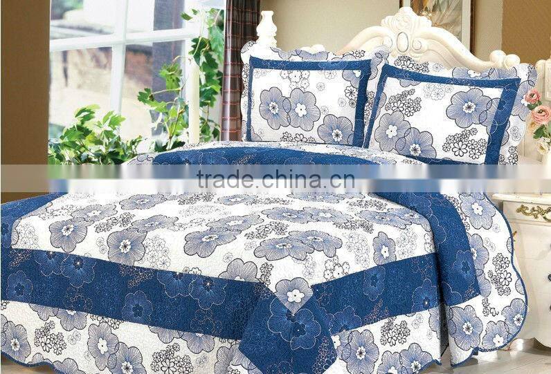 Colorful quilt for teenagers