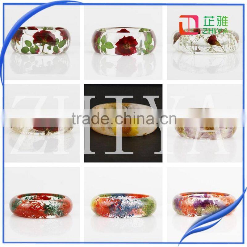 2016 Wholesale Handmade clear resin pressed dried rose flower bangle for lover's forever gift