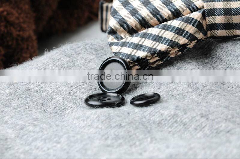 4 Holes 24L& 32L Black Natural Corozo Nut Suit Buttons with Border