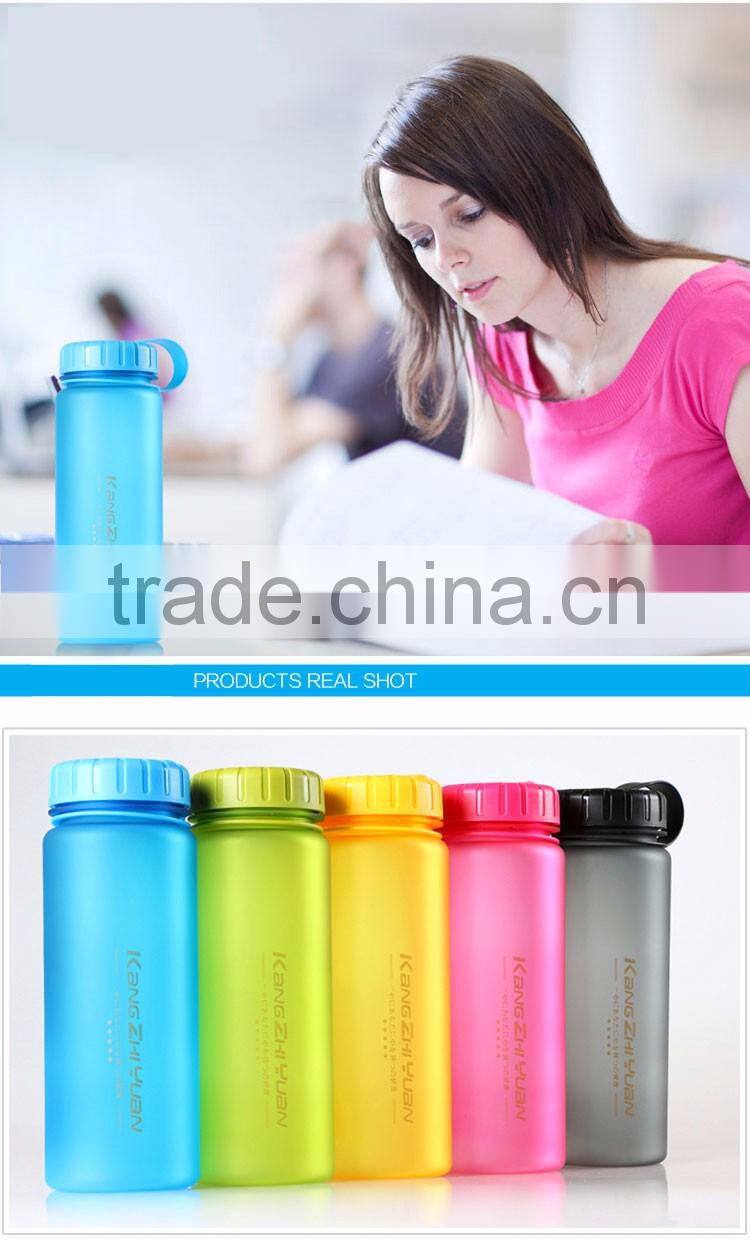 650ml Plastic Drinking Cup Self Cooling Sports Water Bottle with Lid