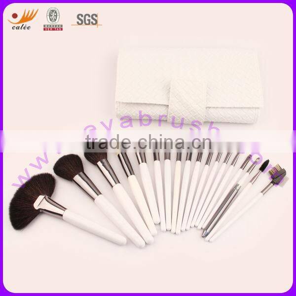 Studio 18pcs Beauty Mineral Makeup Brush Set