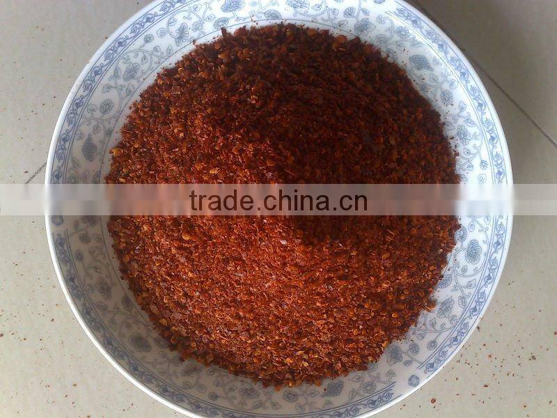 dry red hot chili pieces