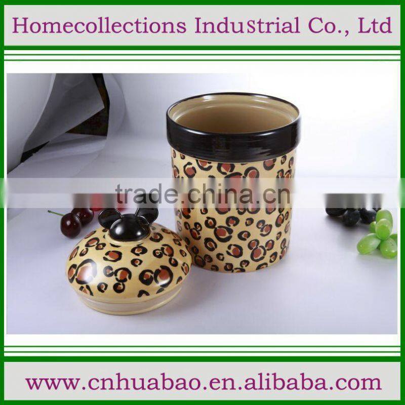 Pet bowl ceramic cat shape , cute cat feeder for kitty, novelty bowls