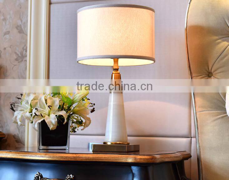 Concise cone design whith jade body with metal accessory fabric lampshade table lamp