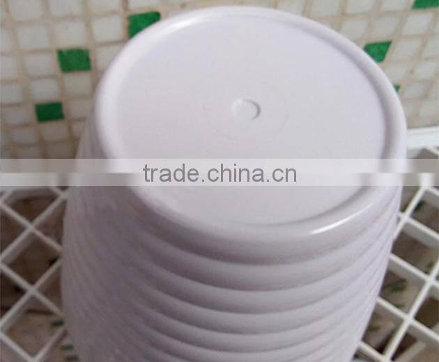 Light weight colorful plastic flower pots for livingroom