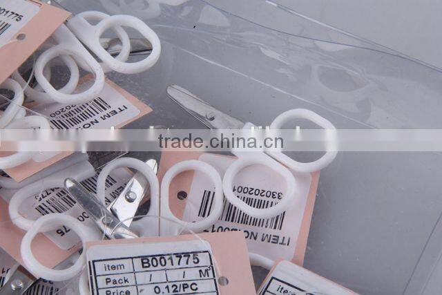 cheap plastic hotel sewing set