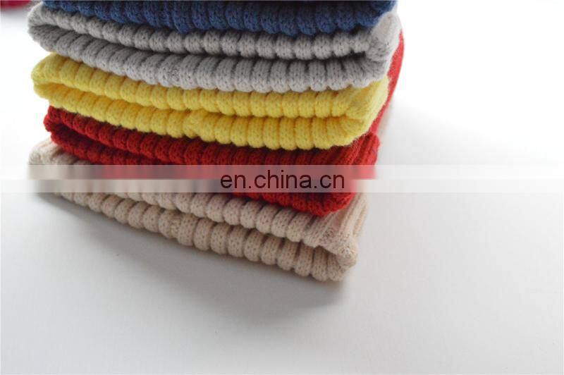 Hot China Supplier Knitted Kids Caps with Raccoon Fur Pompoms Christmas Hats
