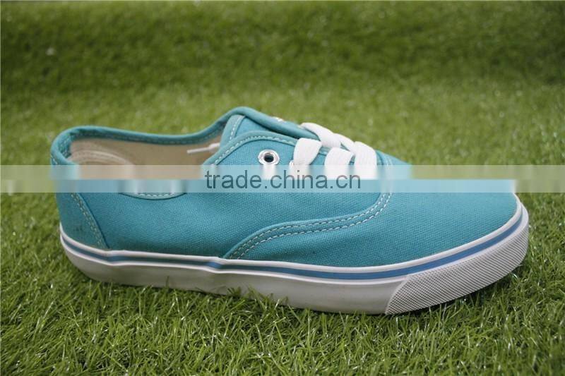 2016 china low price new model flat canvas shoes man