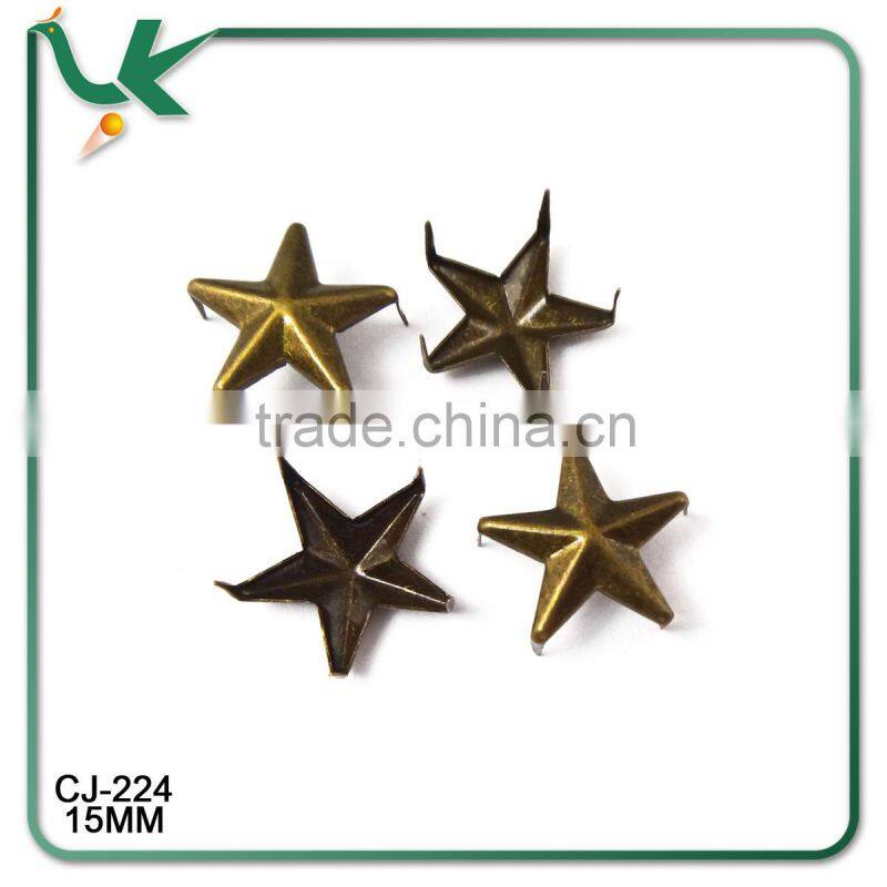 Different Colours Pyramid Metal Nailhead stud