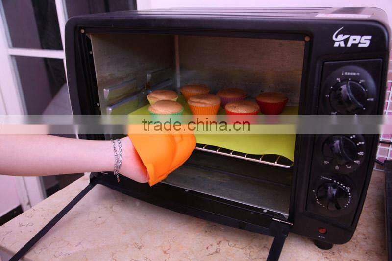 33*20CM Kitchen Essential Various Color Protective Silicone Glove