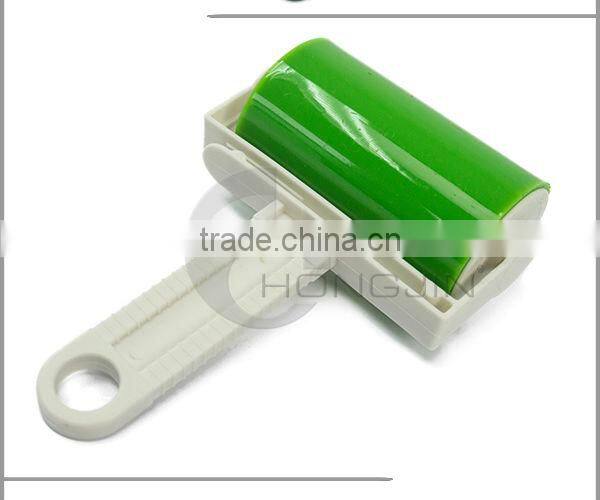 Medium Lint Roller with roller cover